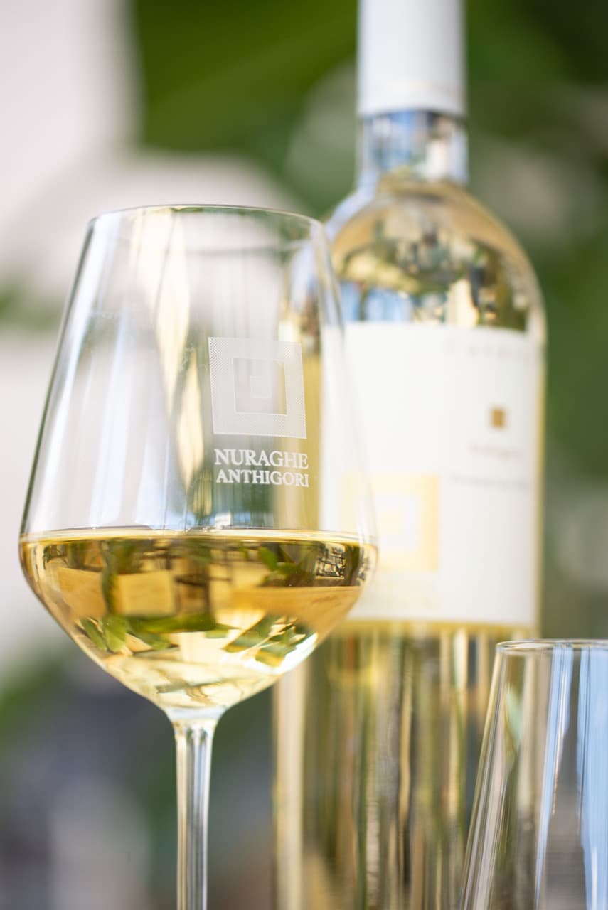 Wine glass detail